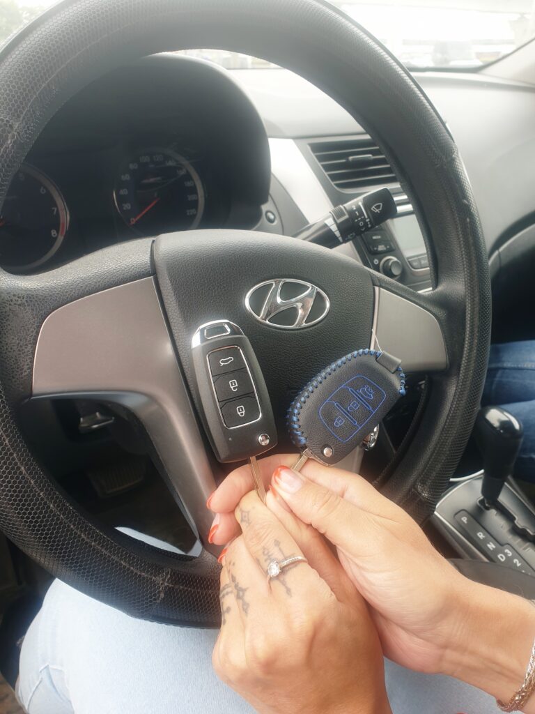Изготовление выкидного ключа с кнопками  Hyundai Solaris 2016 (Хундай Солярис)