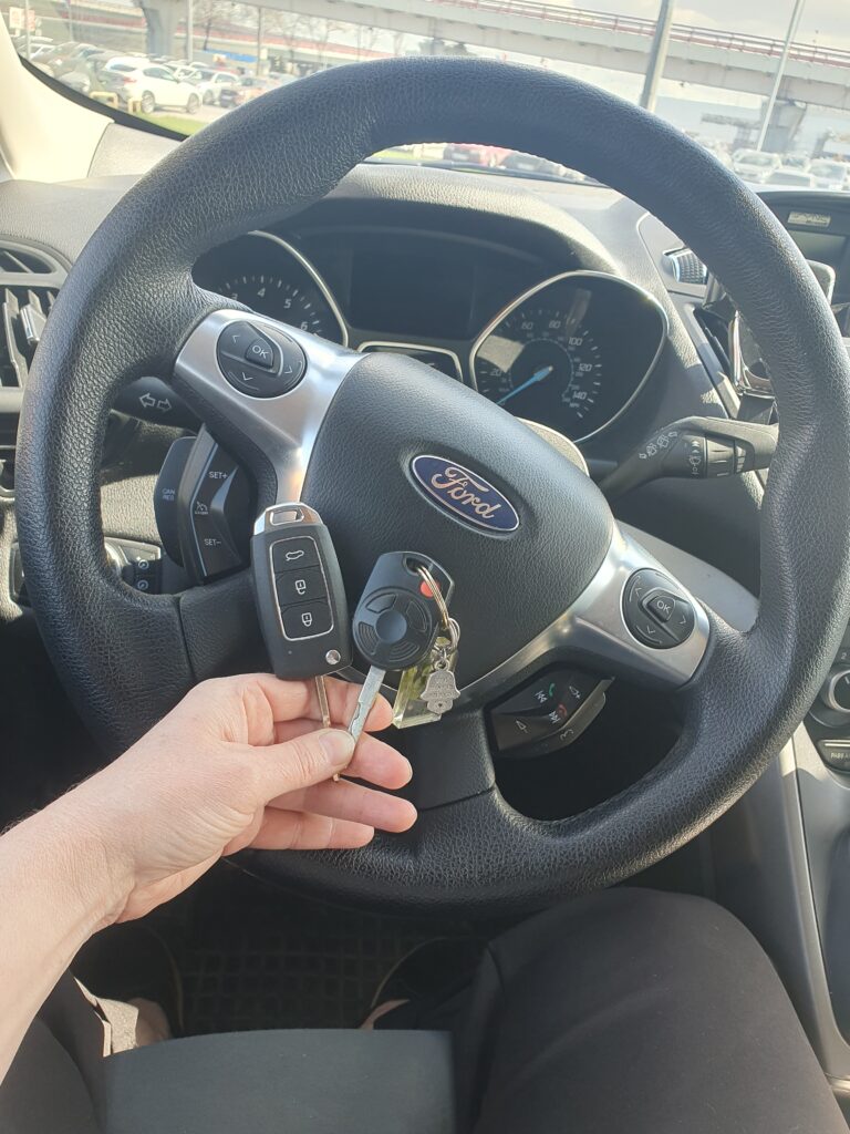 Изготовление выкидного ключа с кнопками для Ford Escape 2013 (Форд Эскейп)