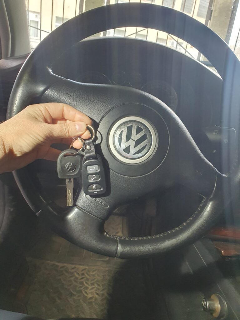 Восстановление потерянного ключа Volkswagen Passat 2003 с выездом в Великий Новгород