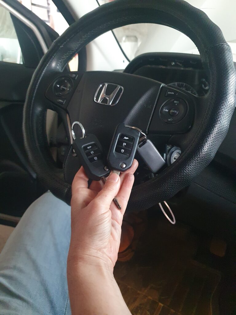 Изготовление второго ключа с кнопками для Honda CRV 2013