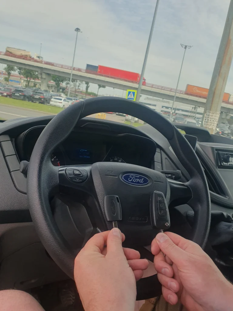 Изготовление ключа с чипом для Ford Transit 2022 (Форд Транзит)