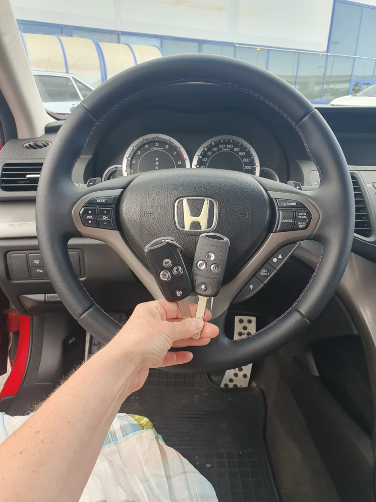 Изготовление второго ключа с кнопками Honda Accord-7 (Хонда Аккорд)